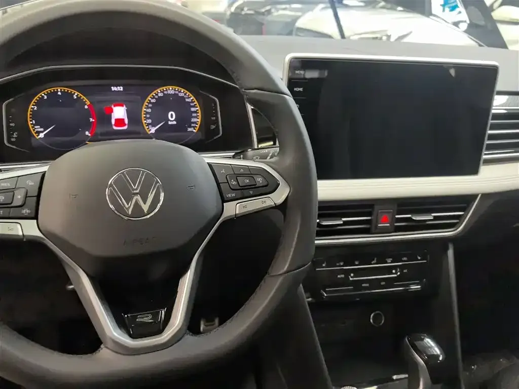 Volkswagen Tiguan L 2024 из CN, фото 10