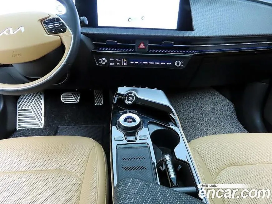 Kia EV6 — фото 10