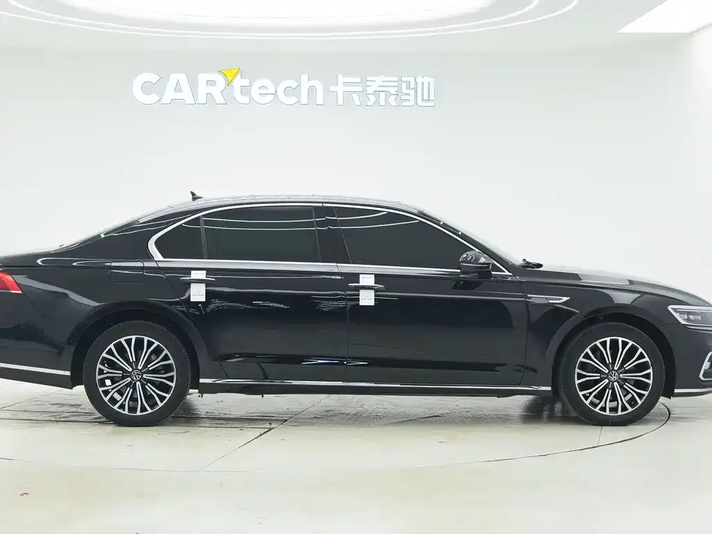 Volkswagen Phideon 2022 из CN, фото 5