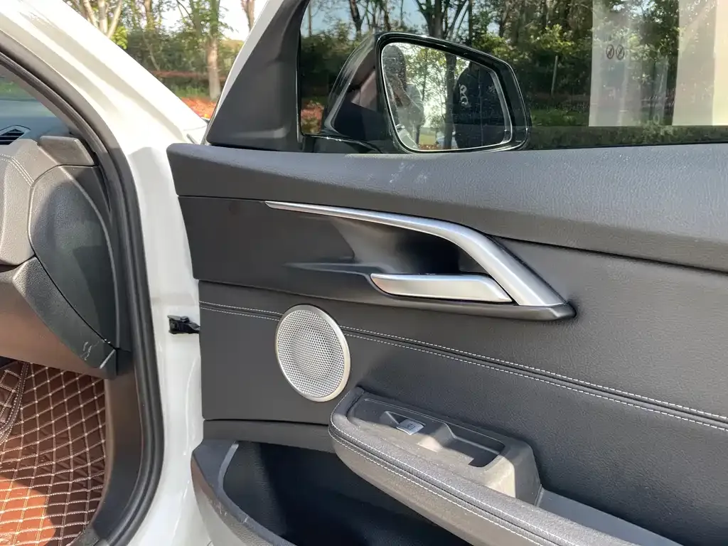 BMW 1 Series 2021 из CN, фото 7