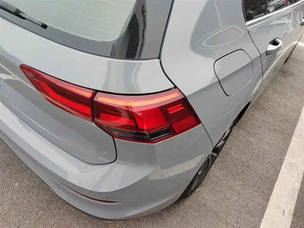 Volkswagen Golf 2023 из CN, фото 8