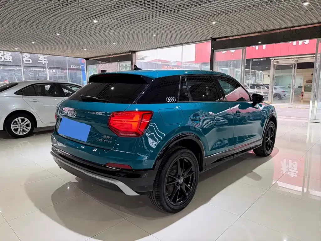 Audi Q2L 2021 из CN, фото 4