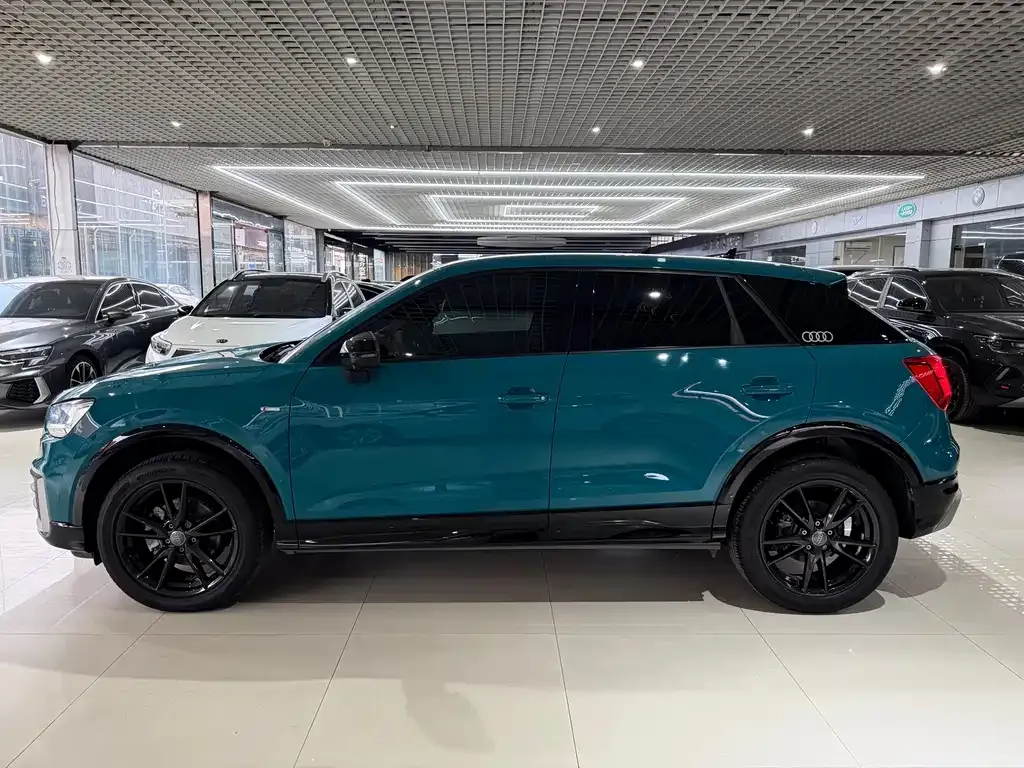 Audi Q2L 2021 из CN, фото 6