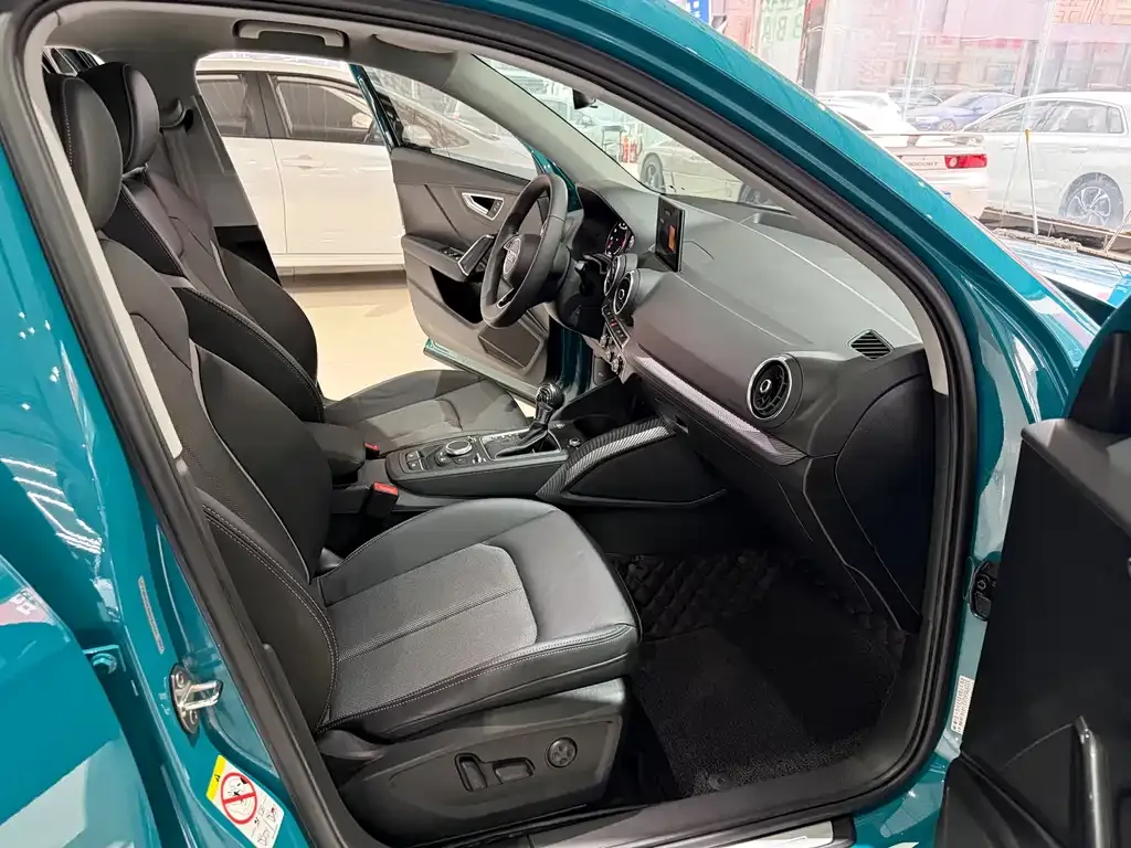 Audi Q2L 2021 из CN, фото 9