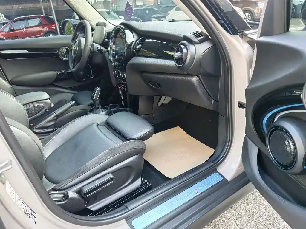 MINI Cooper (3-door) 2022 из CN, фото 5
