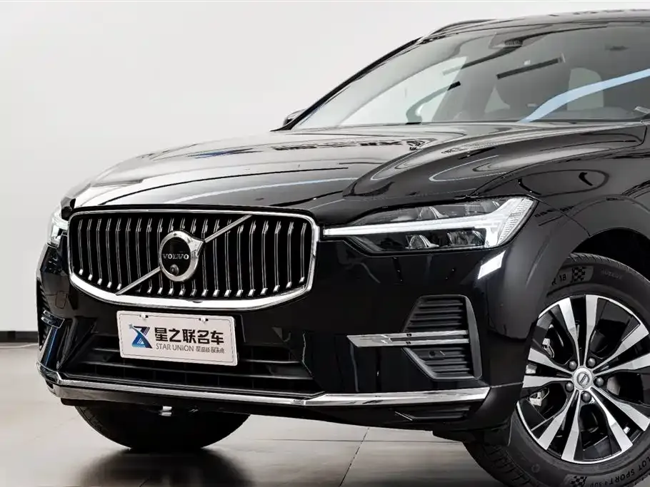 Volvo XC60 2022 из CN, фото 3