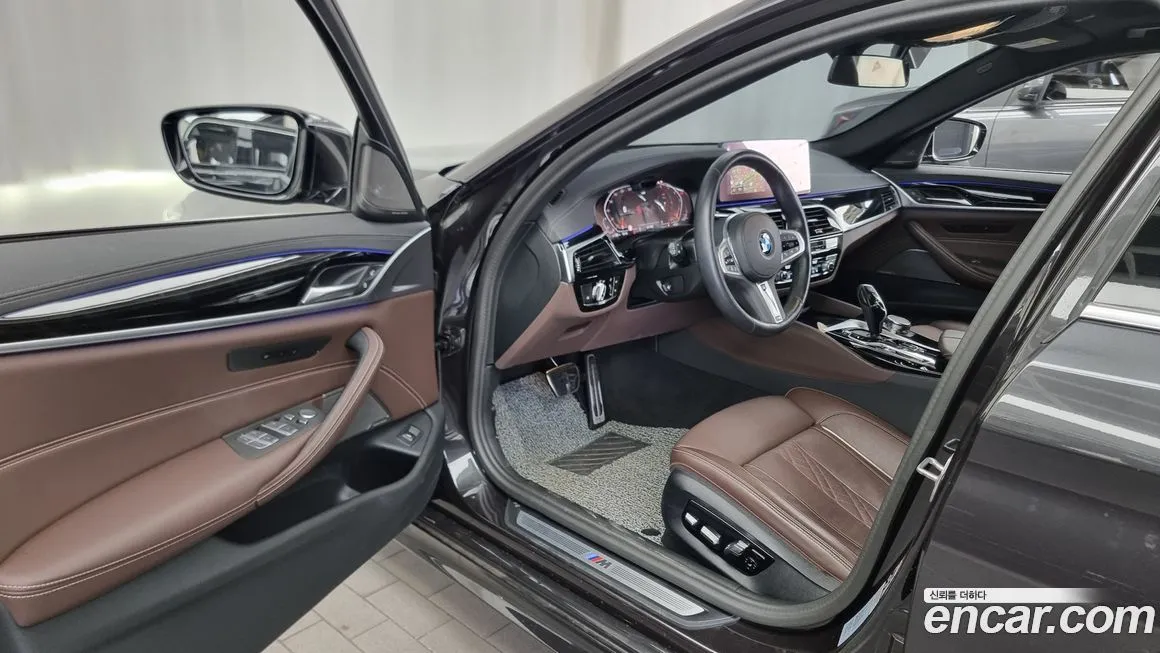 BMW 5-Series 2023 из KR, фото 10