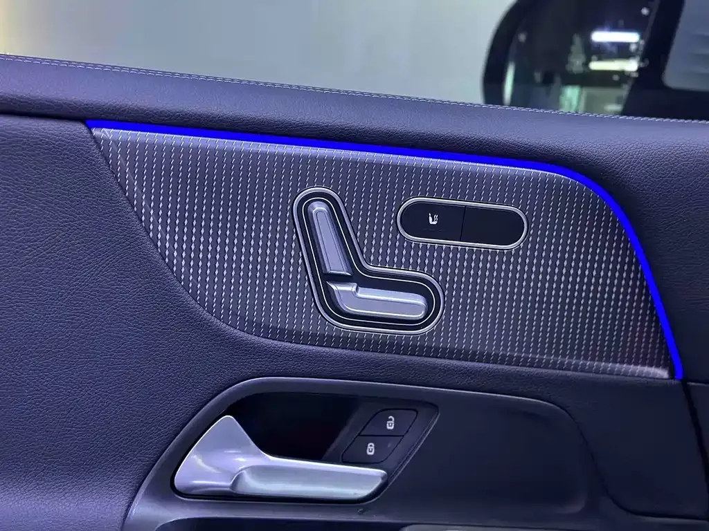 Mercedes-Benz GLB 2021 из CN, фото 8