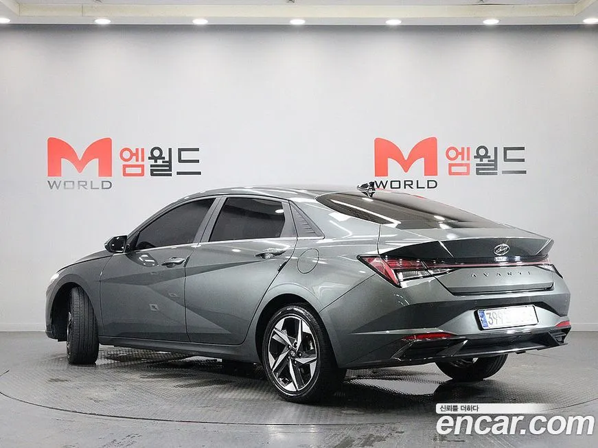 Hyundai AVANTE — фото 3