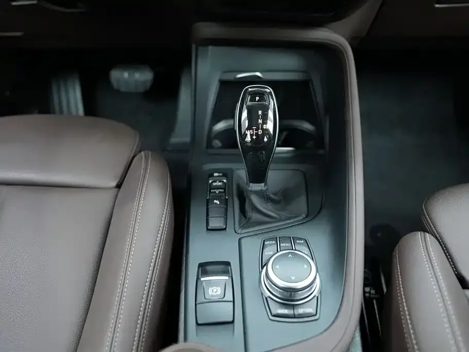 BMW X1 2022 из CN, фото 10