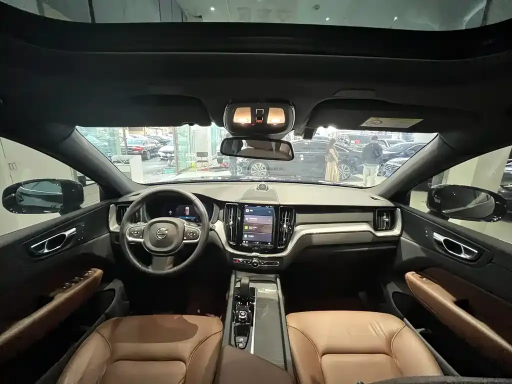 Volvo XC60 2025 из CN, фото 5