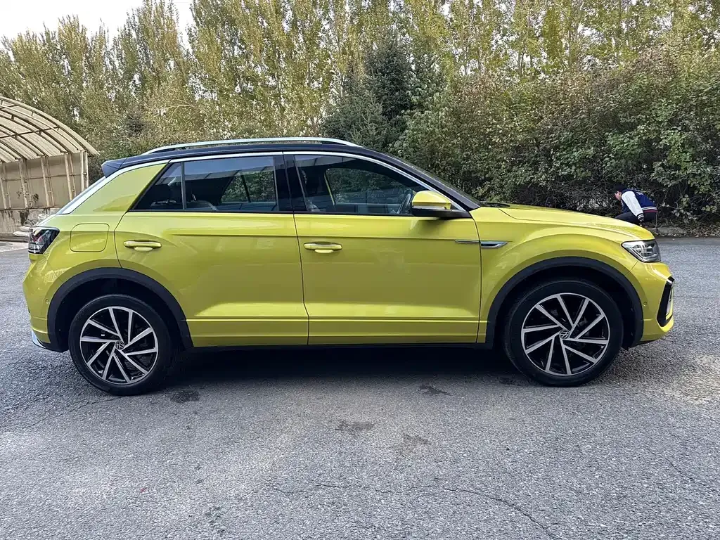 Volkswagen T-Roc 2023 из CN, фото 4