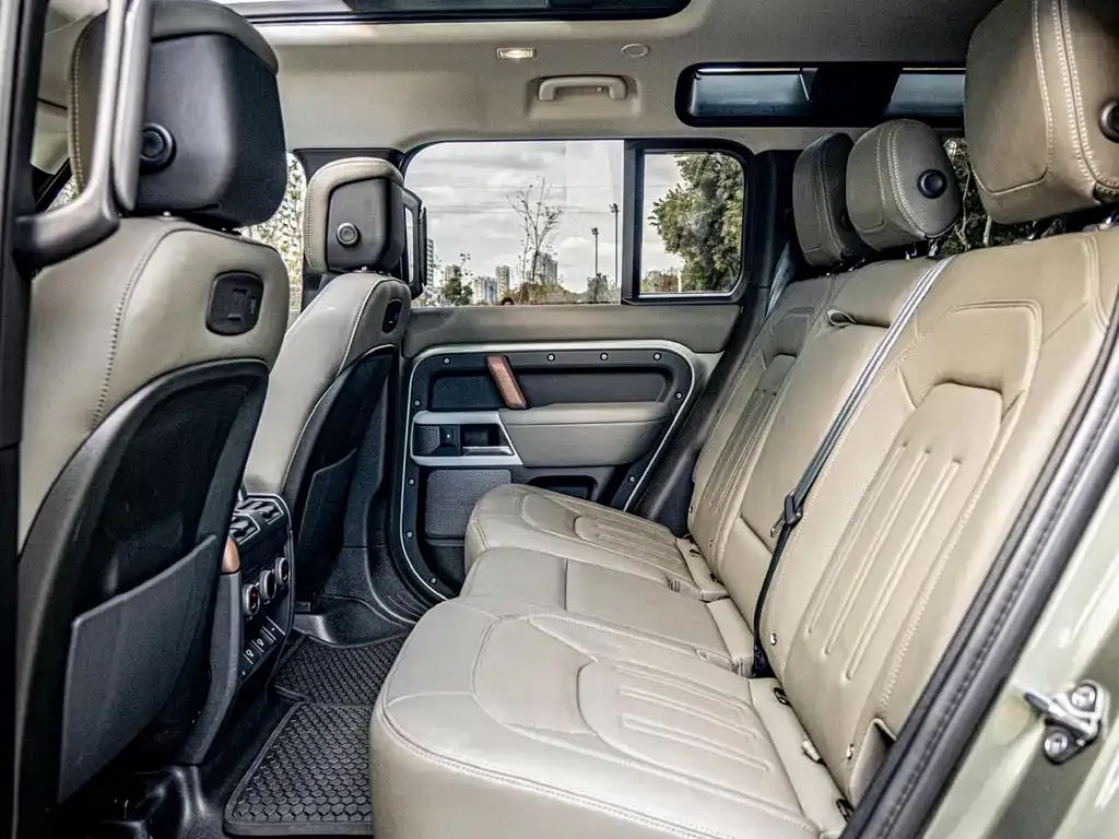 Land Rover Defender 2022 из CN, фото 10