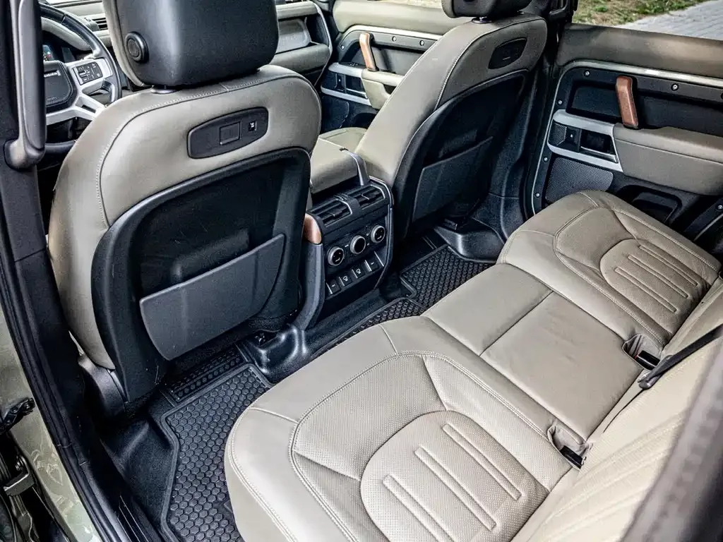 Land Rover Defender 2022 из CN, фото 9