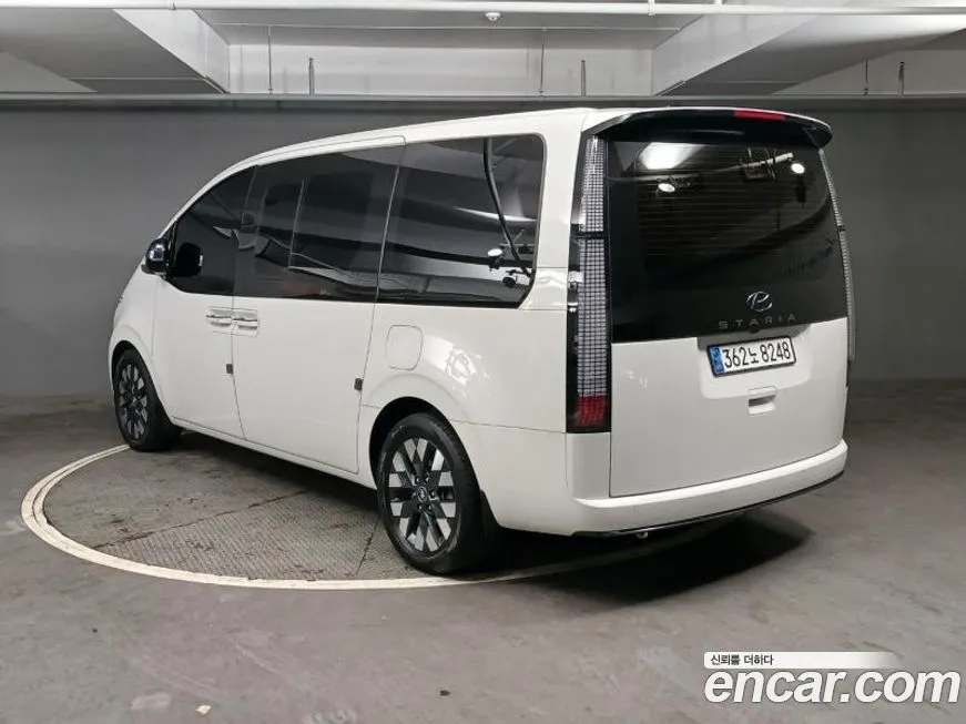 Hyundai Staria — фото 4