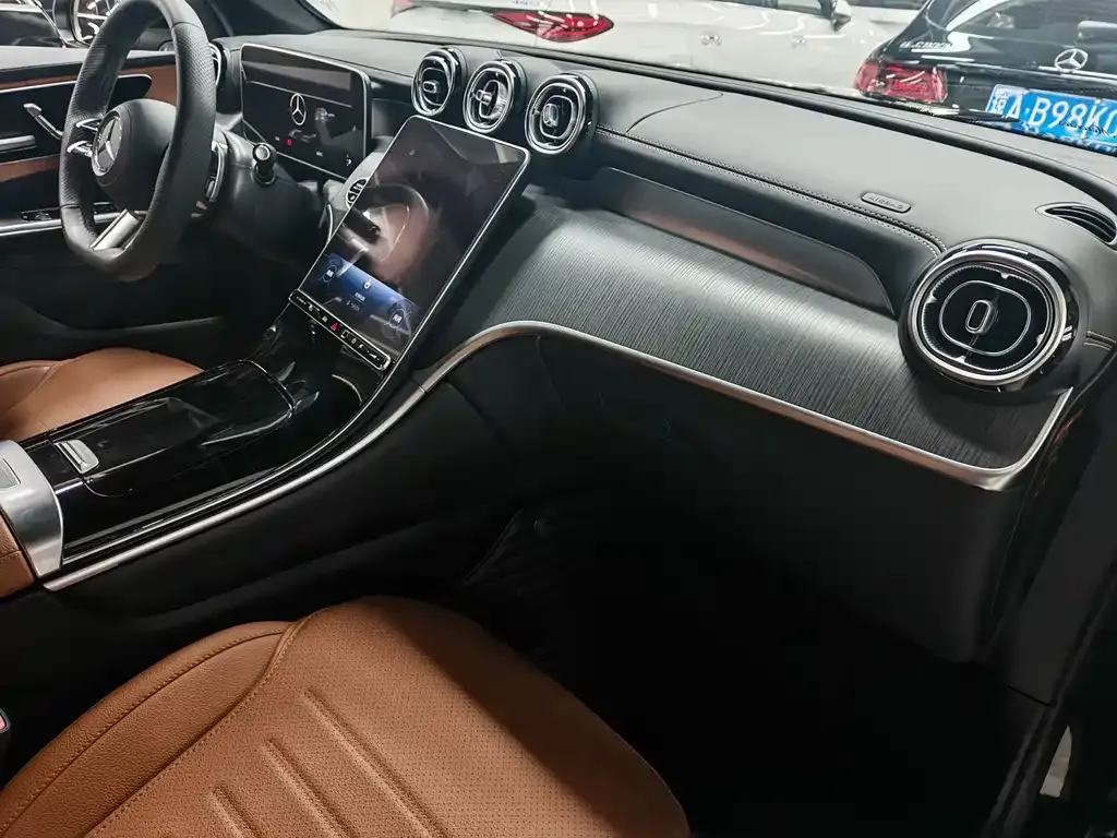 Mercedes-Benz GLC 2023 из CN, фото 7