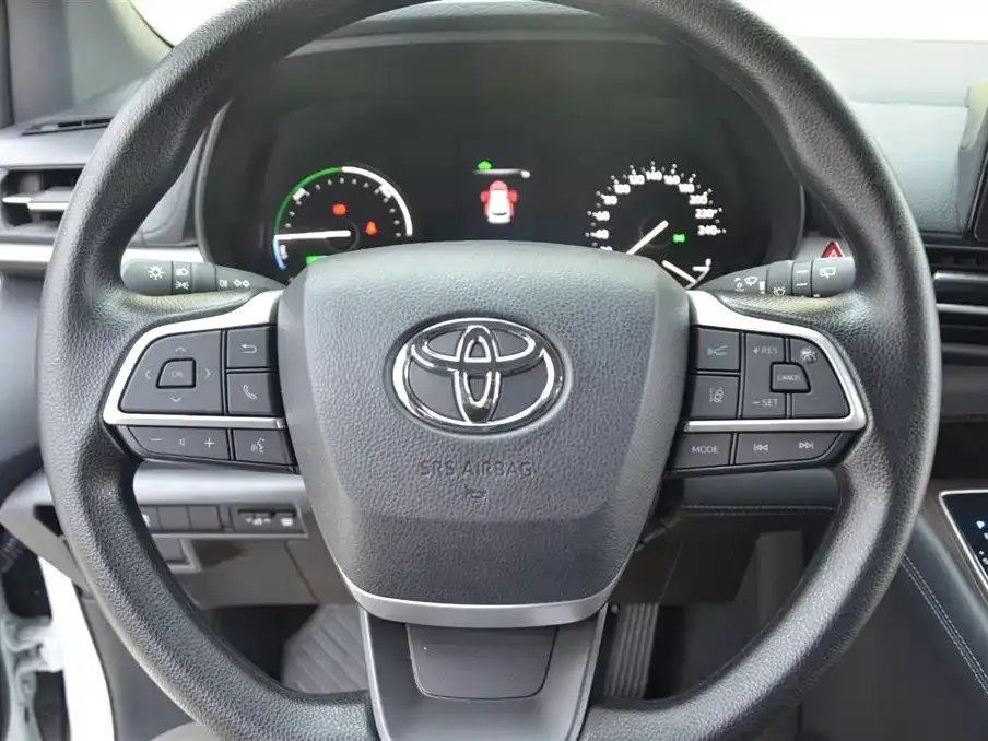 Toyota Granvia 2025 из CN, фото 7