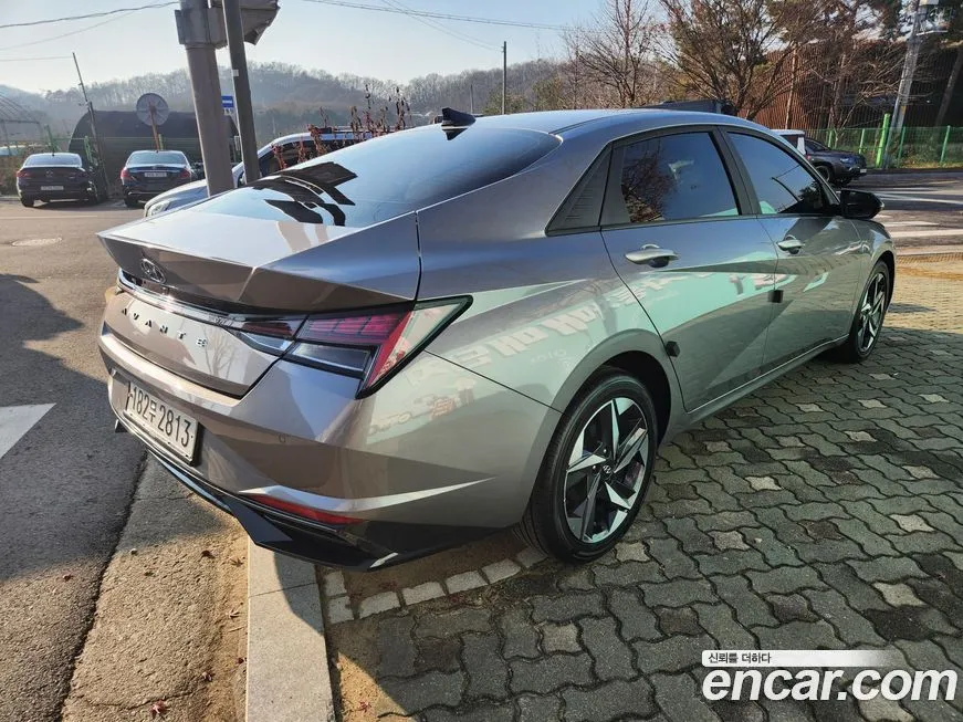Hyundai AVANTE 2023 из KR, фото 3
