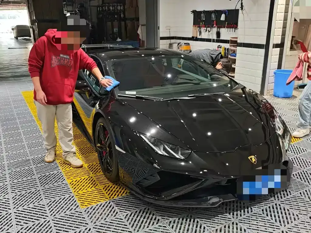 Lamborghini Huracan 2023 из CN, фото 1