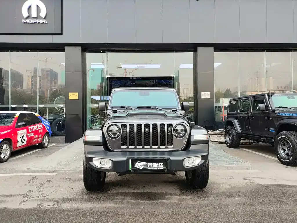 Jeep Wrangler PHEV 2023 из CN, фото 2