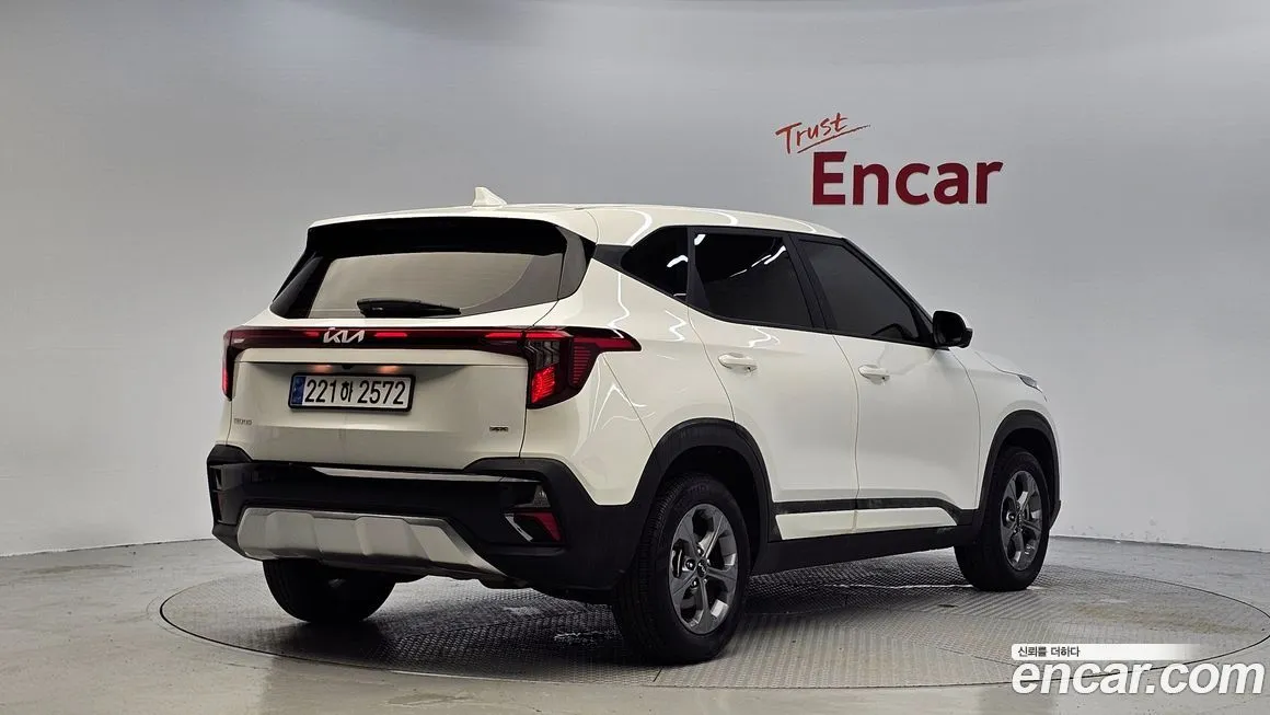 Kia Seltos 2024 из KR, фото 2