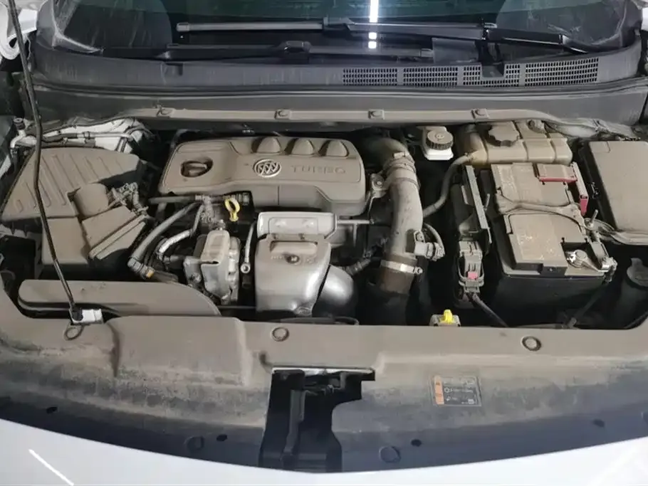 Buick GL6 2021 из CN, фото 10