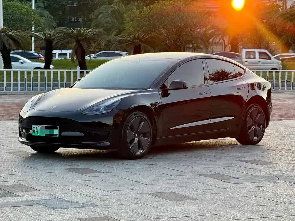 Tesla Model 3 2023 из CN, фото 1