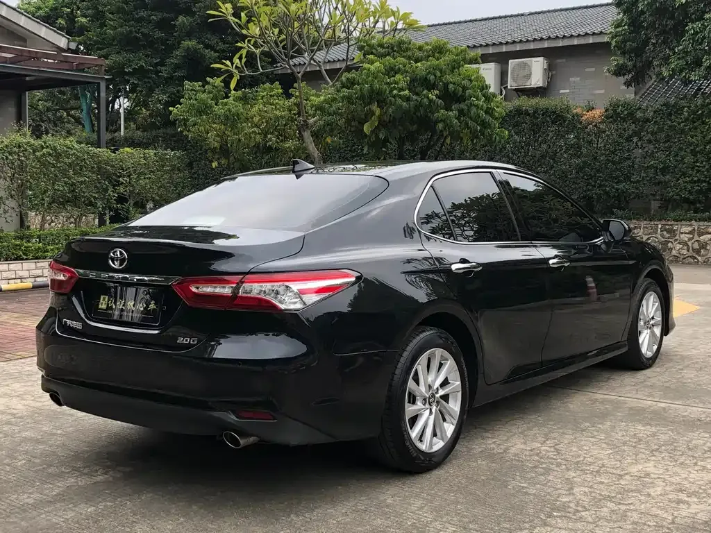 Toyota Camry 2023 из CN, фото 8