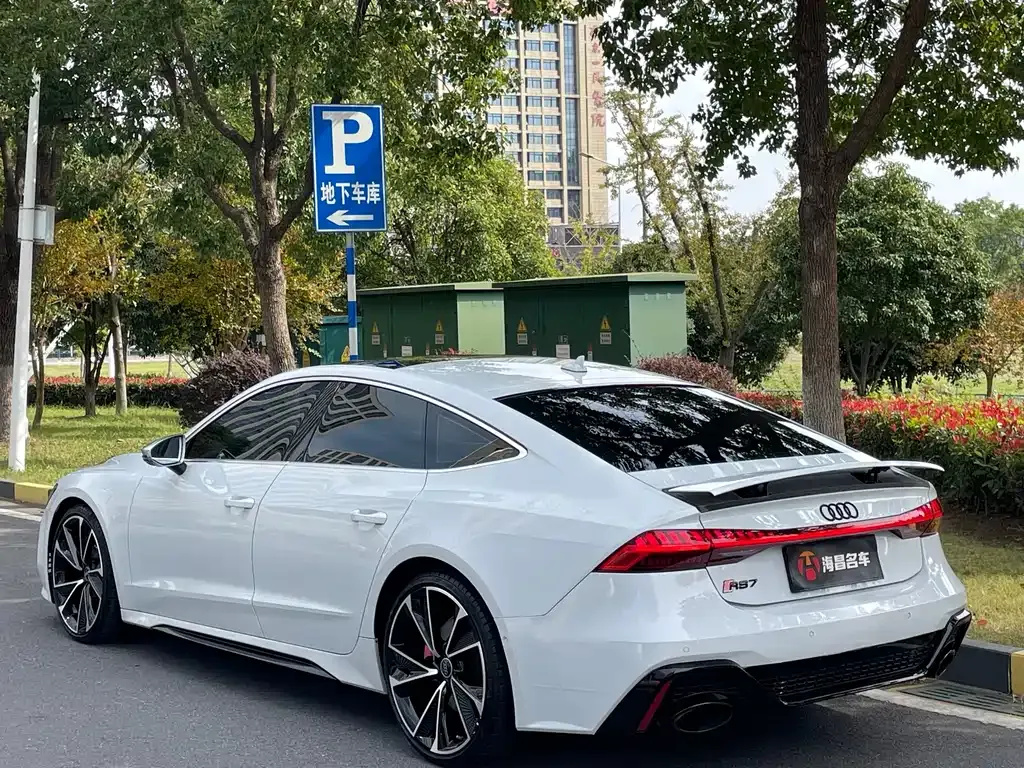 Audi A7 2021 из CN, фото 4