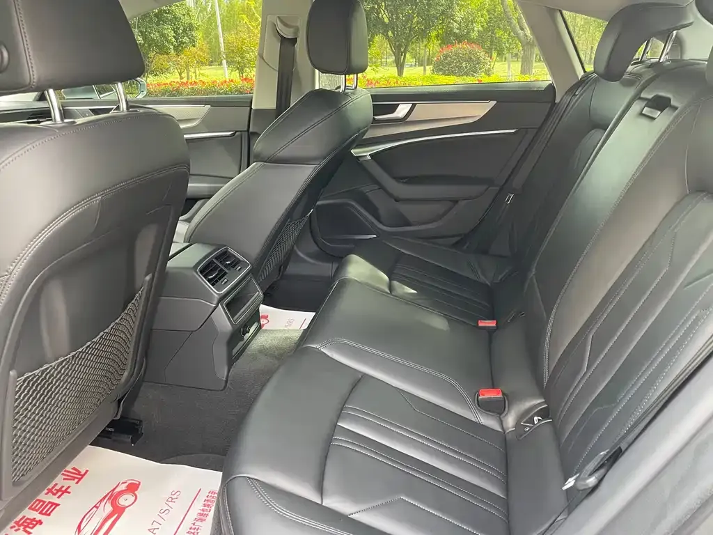 Audi A7 2021 из CN, фото 9