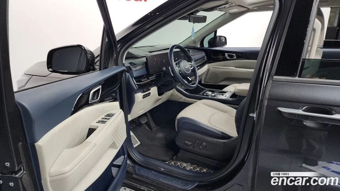 Kia Carnival — фото 10