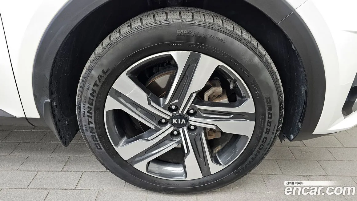 Kia Sorento — фото 5