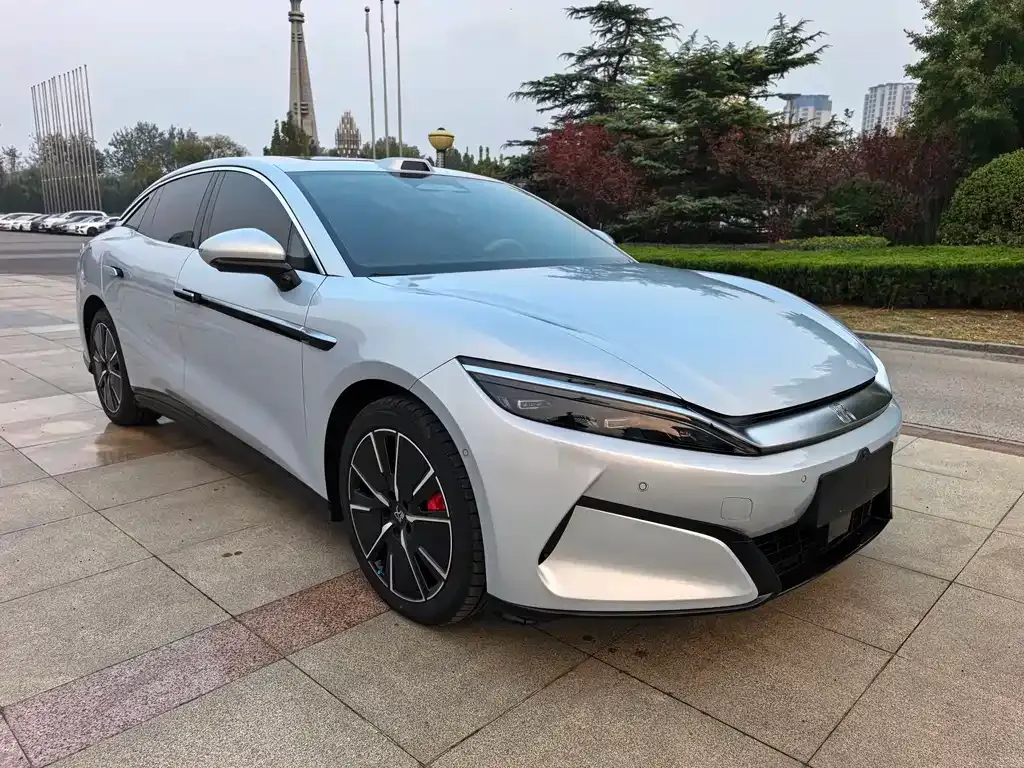 BYD Han L 2025 из CN, фото 3