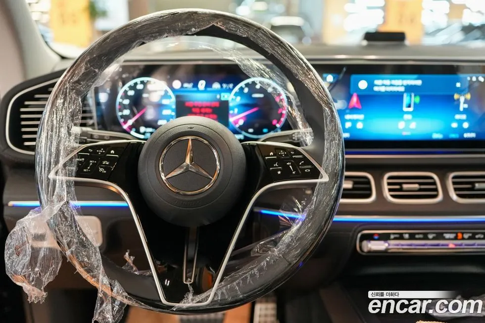 Mercedes-Benz GLE-Class — фото 10