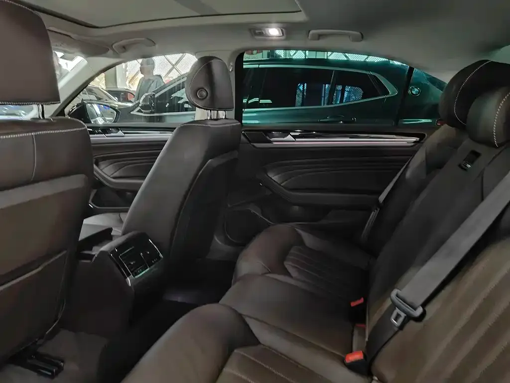 Volkswagen Phideon 2022 из CN, фото 9
