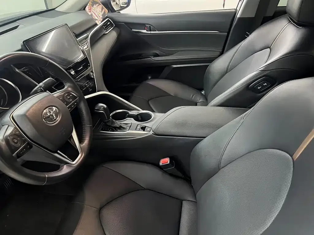 Toyota Camry 2022 из CN, фото 4