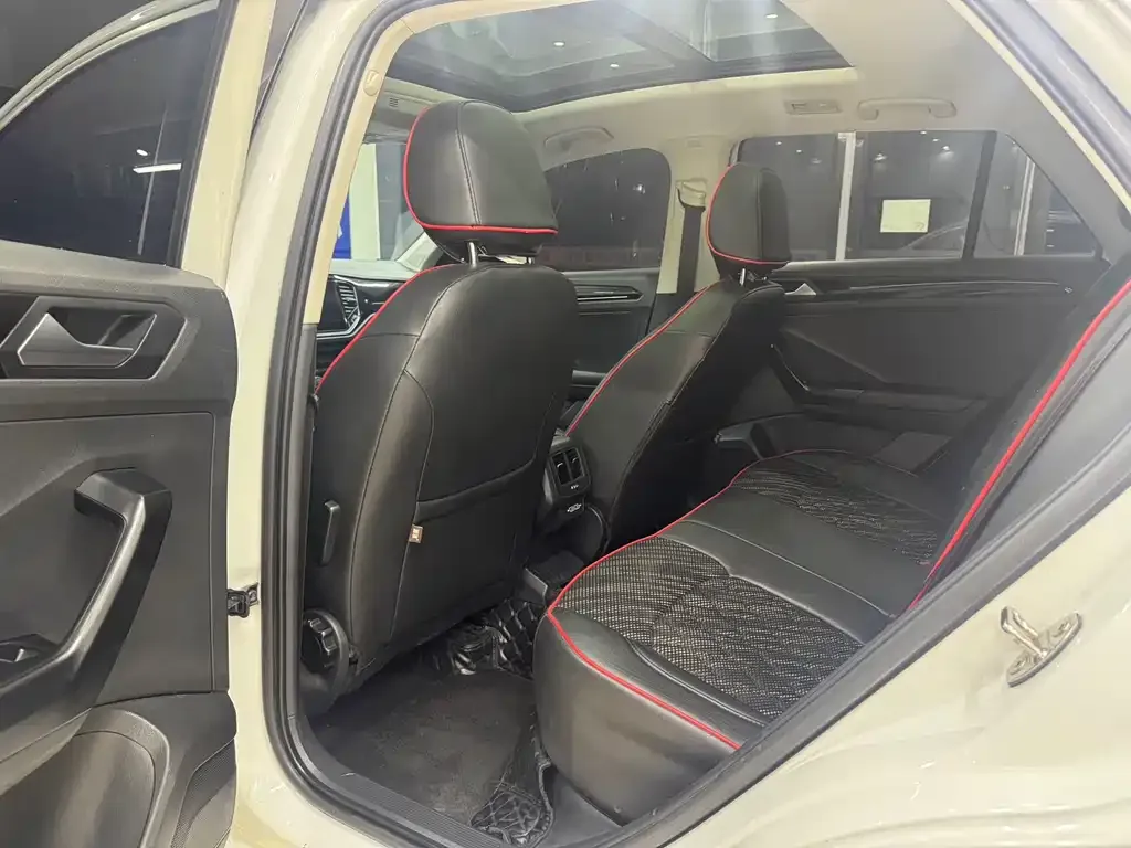 Volkswagen T-Roc 2021 из CN, фото 8