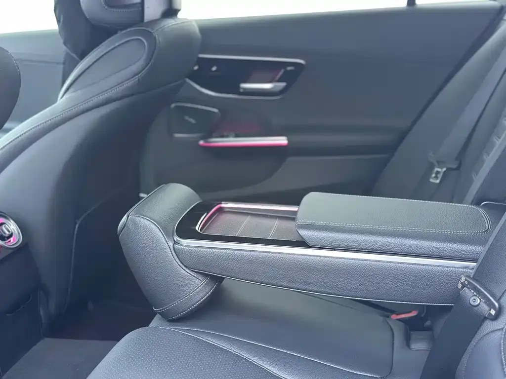 Mercedes-Benz C-Class 2024 из CN, фото 7