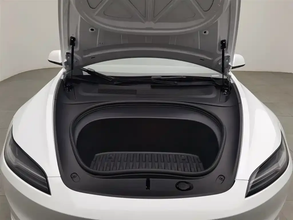 Tesla Model 3 2025 из CN, фото 6