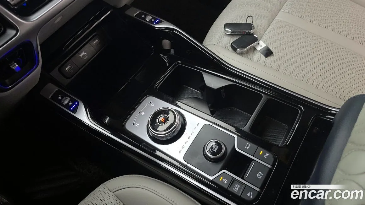 Kia Sorento — фото 9
