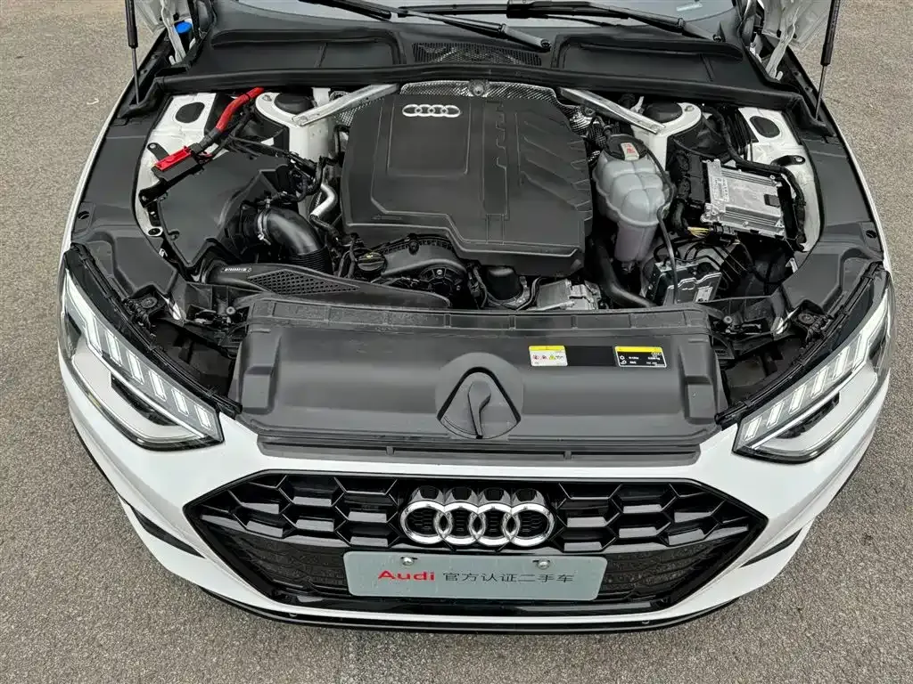 Audi A4L 2023 из CN, фото 9