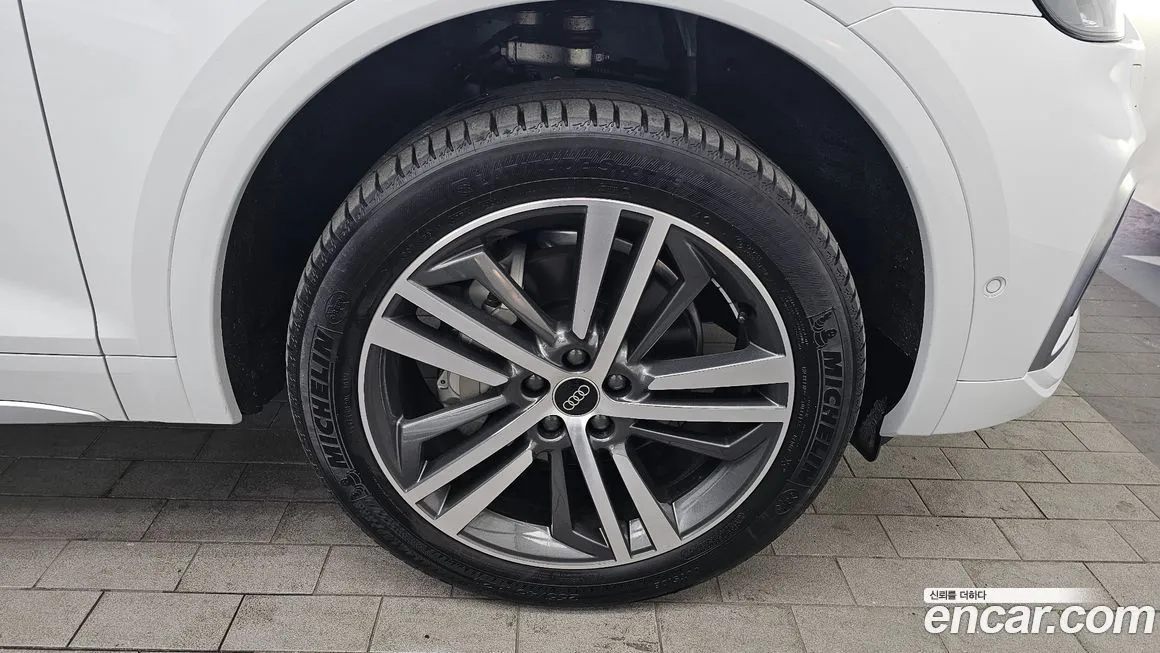 Audi Q5 2023 из KR, фото 5