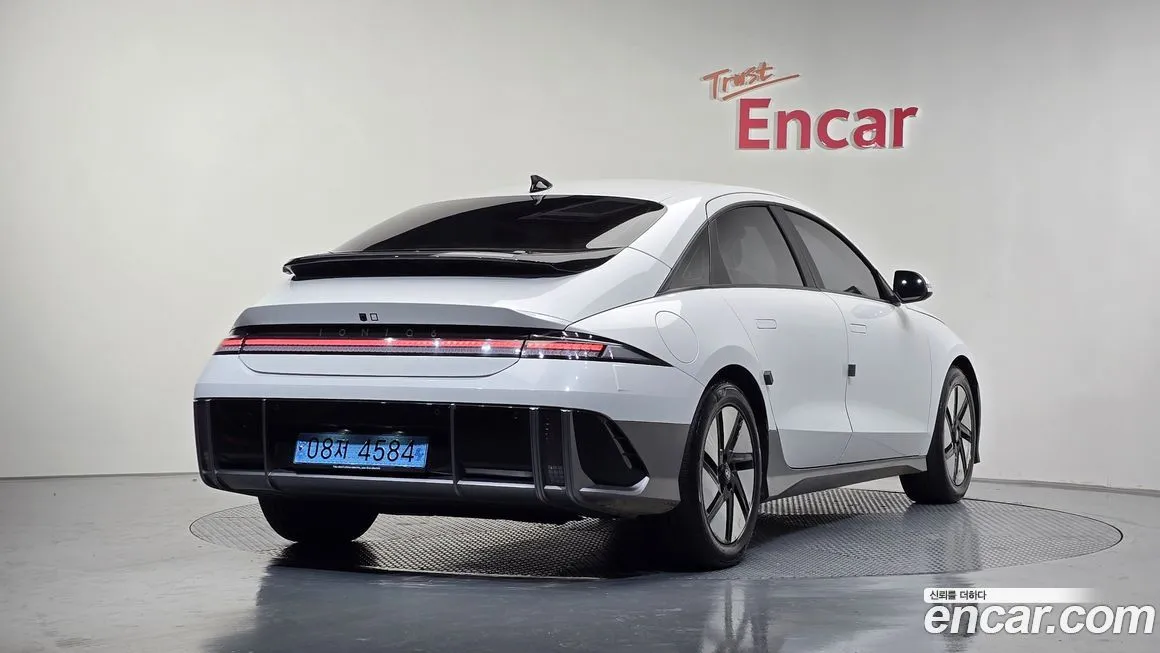 Hyundai Ioniq6 2023 из KR, фото 2