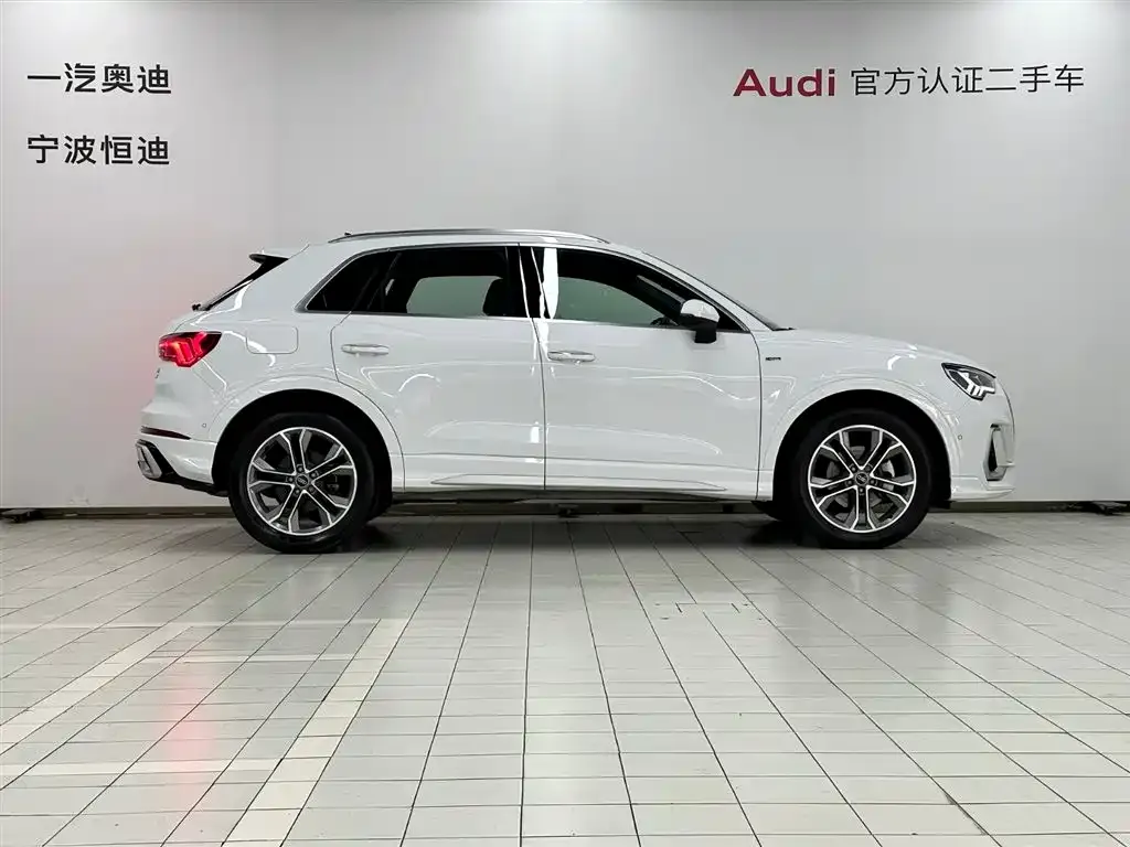 Audi Q3 2024 из CN, фото 3