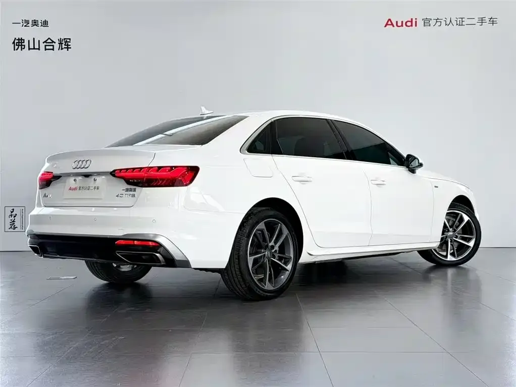 Audi A4L 2021 из CN, фото 4