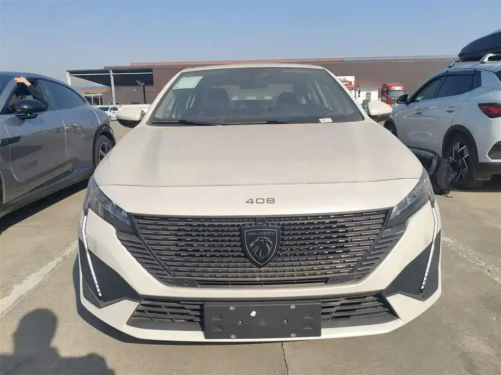 Peugeot 408 2025 из CN, фото 3