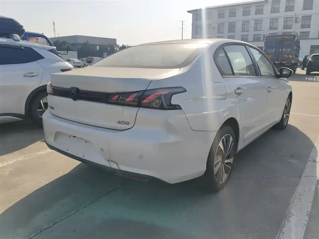 Peugeot 408 2025 из CN, фото 7