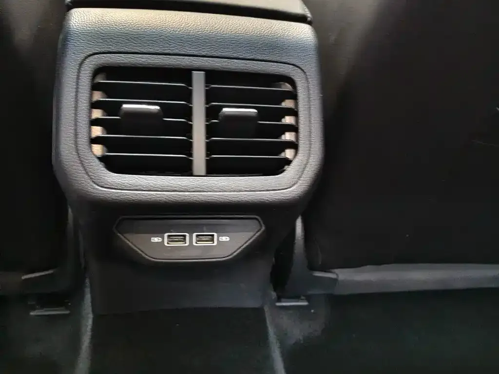 Volkswagen Bora 2022 из CN, фото 10