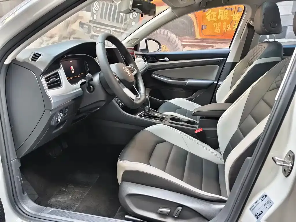 Volkswagen Bora 2022 из CN, фото 4