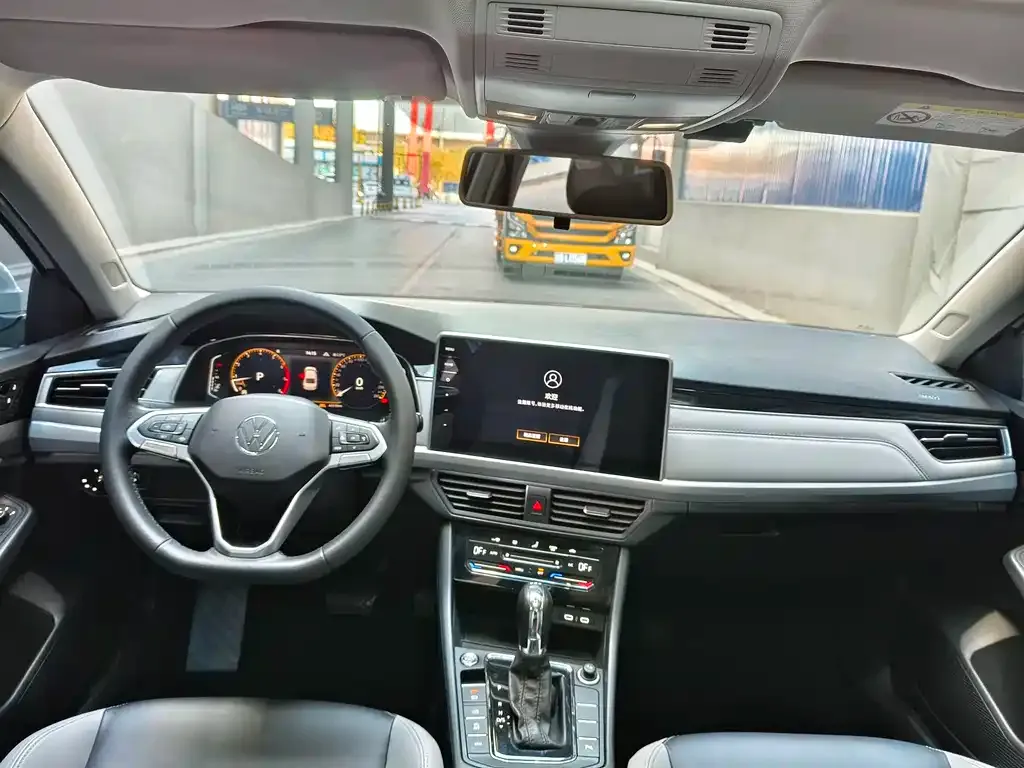 Volkswagen Bora 2022 из CN, фото 5
